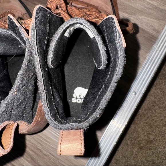 Sorel Women's lace up wedge Boots - Picture 8 of 8